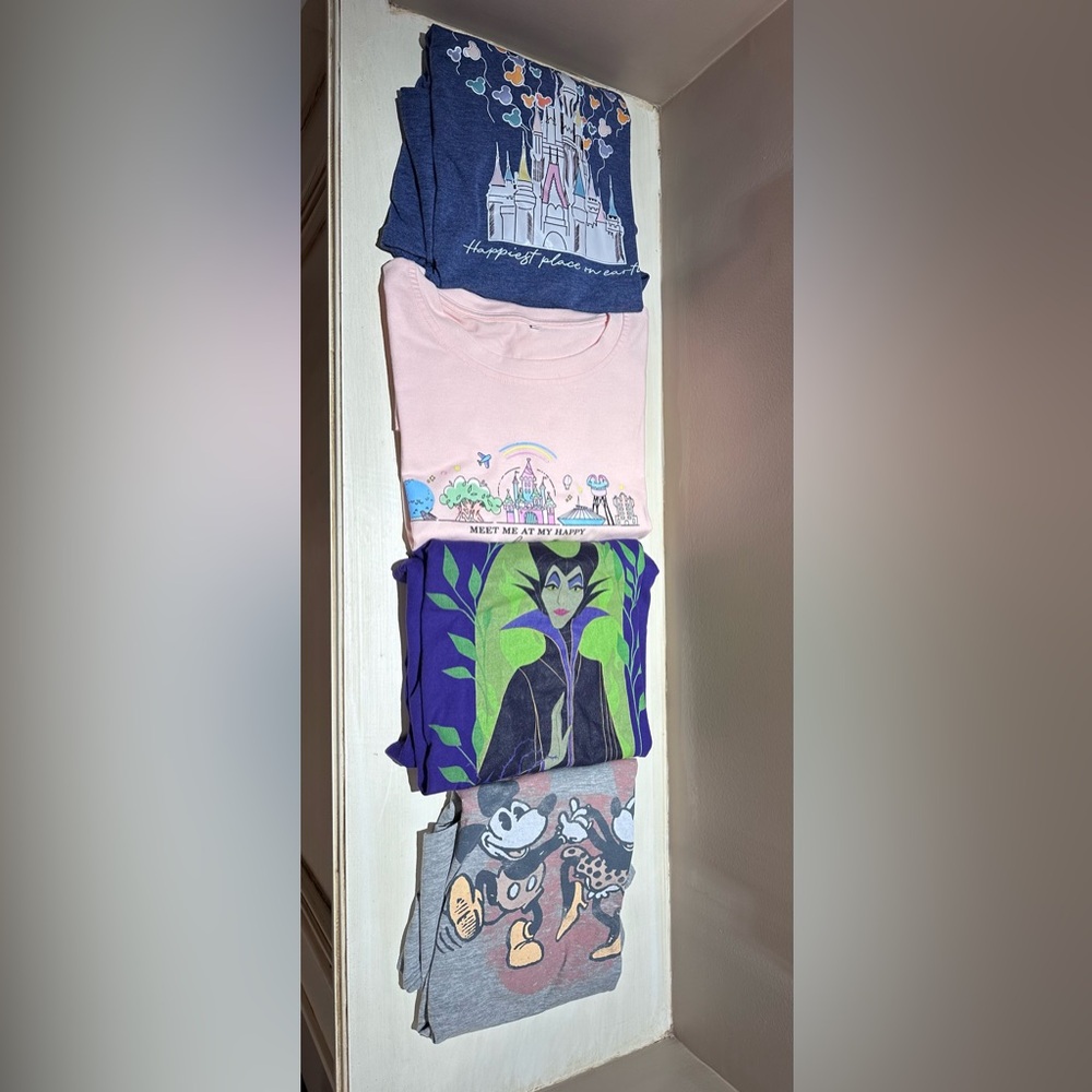 Lot of 4 Disney themed shirts (size xxl)